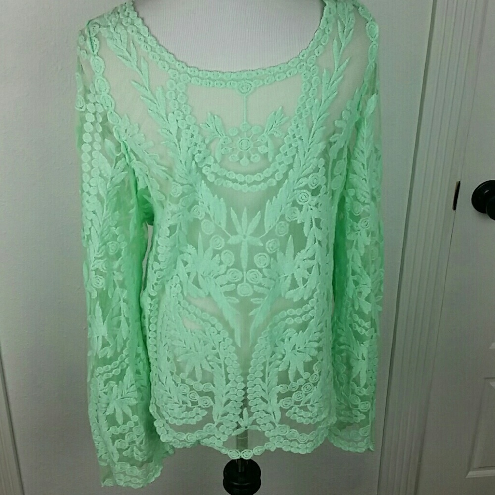 SOHO GIRLS l Lace Over Top D7